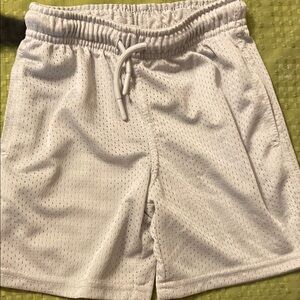Kids Light Gray Mesh Athletic Shorts size XS 4/5